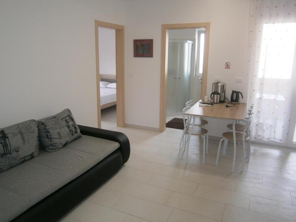 Lovely Fazana Apartments 400M From The Sea Exterior photo